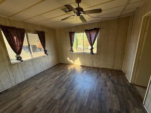 2627 W Midvalley Avenue 55, Visalia, CA 93277