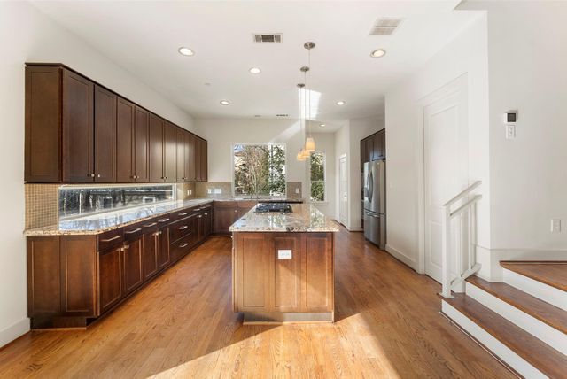 1616 Edwards Street A, Houston, TX 77007