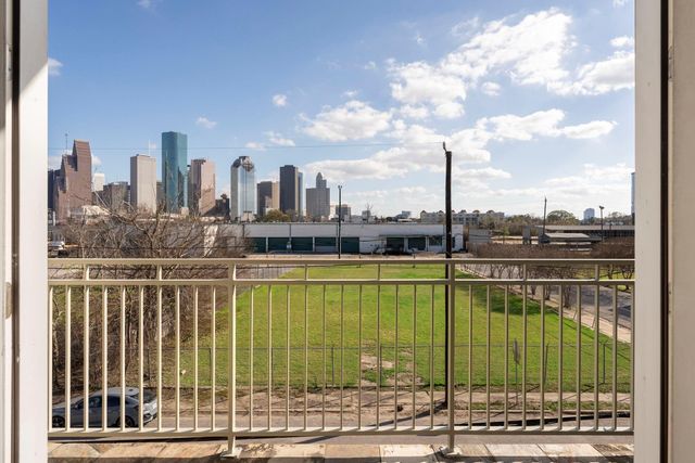 1616 Edwards Street A, Houston, TX 77007