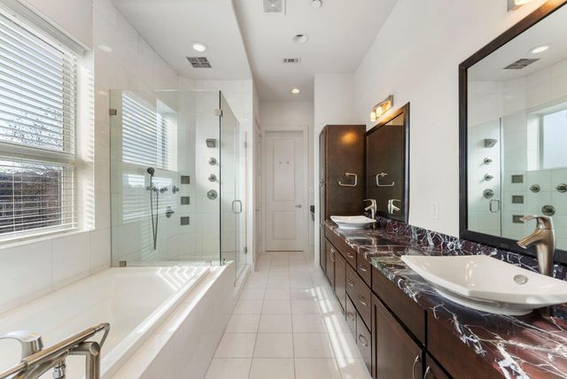 1616 Edwards Street A, Houston, TX 77007