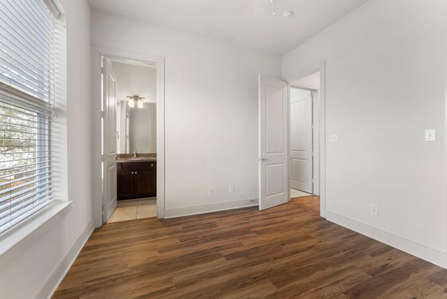 1616 Edwards Street A, Houston, TX 77007