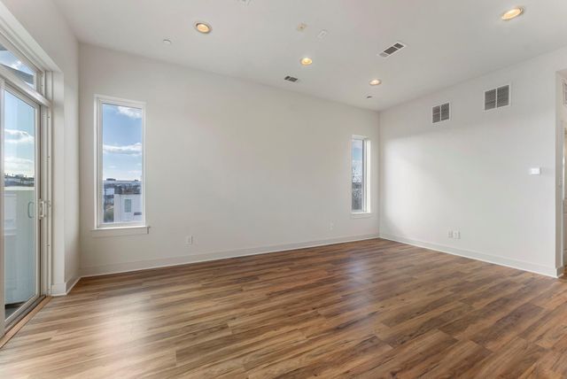 1616 Edwards Street A, Houston, TX 77007