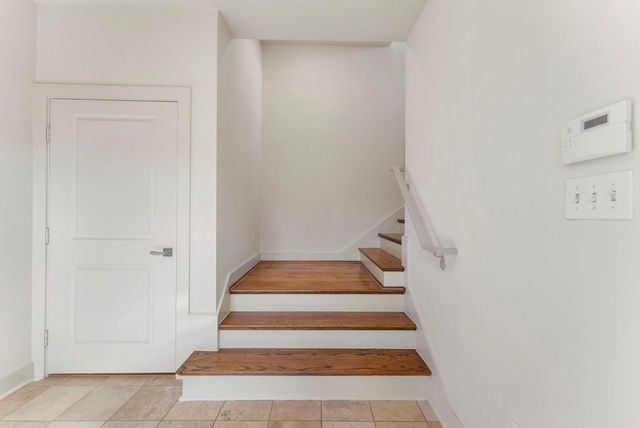 1616 Edwards Street A, Houston, TX 77007