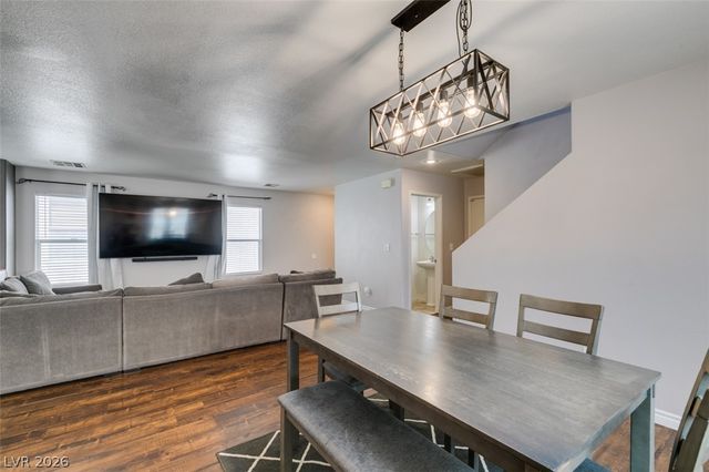 9557 Green Spruce Street, Las Vegas, NV 89123