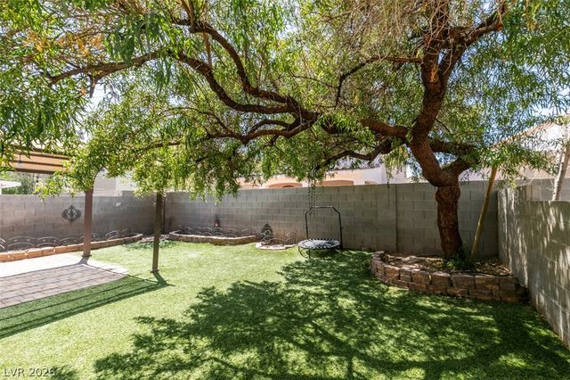 9557 Green Spruce Street, Las Vegas, NV 89123