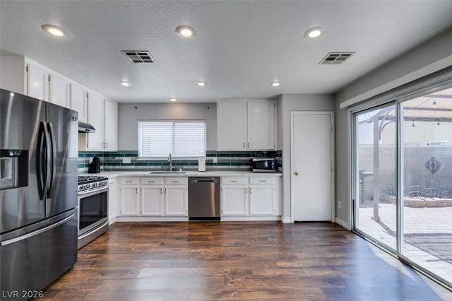 9557 Green Spruce Street, Las Vegas, NV 89123