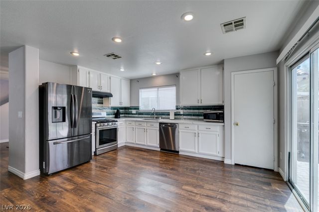 9557 Green Spruce Street, Las Vegas, NV 89123