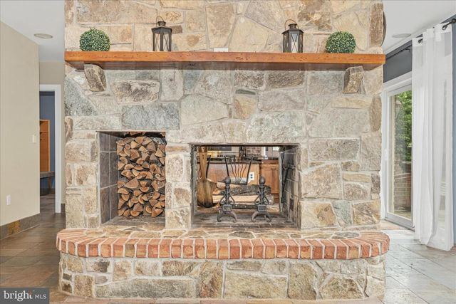 18400 NEW CUT RD, Mount Airy, MD 21771