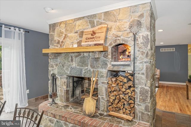 18400 NEW CUT RD, Mount Airy, MD 21771