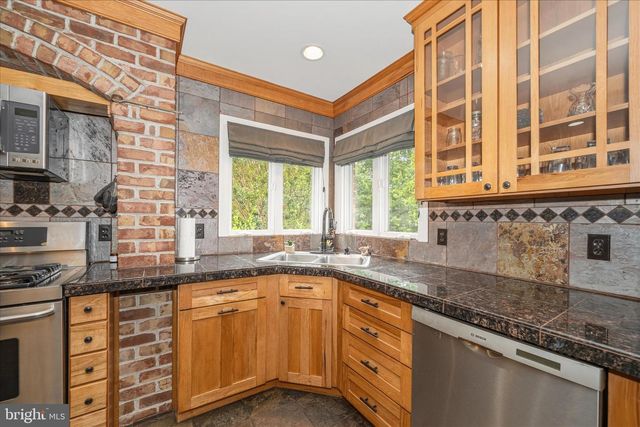 18400 NEW CUT RD, Mount Airy, MD 21771