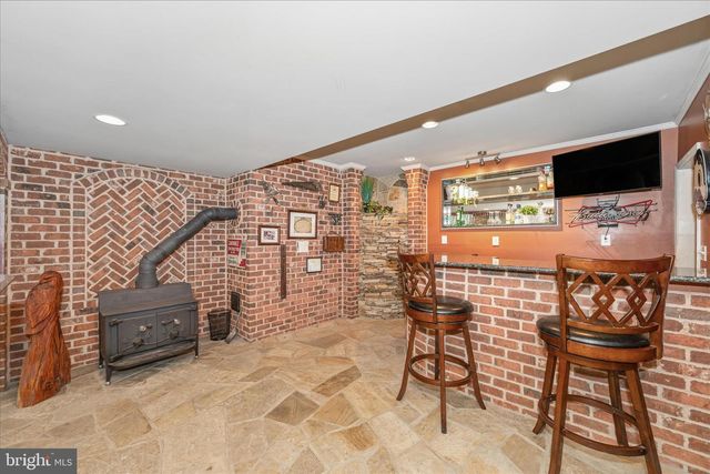 18400 NEW CUT RD, Mount Airy, MD 21771