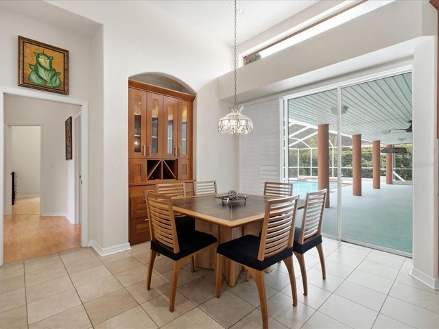 18621 AVENUE CAPRI, Lutz, FL 33558