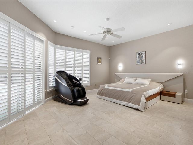 18621 AVENUE CAPRI, Lutz, FL 33558