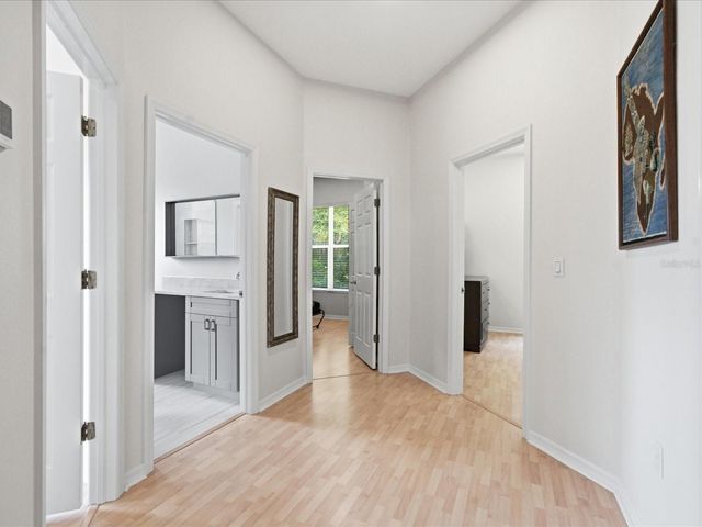 18621 AVENUE CAPRI, Lutz, FL 33558