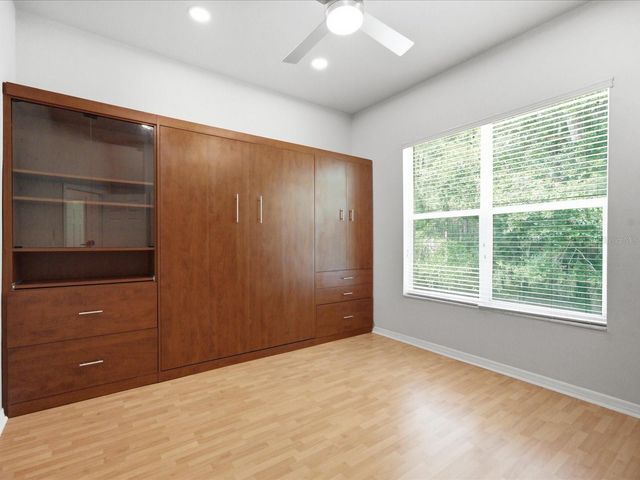 18621 AVENUE CAPRI, Lutz, FL 33558