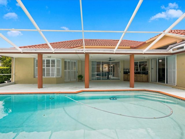 18621 AVENUE CAPRI, Lutz, FL 33558