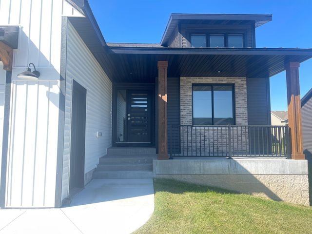 1824 Brandt Drive NE, Byron, MN 55920