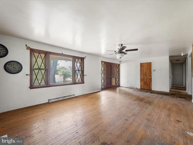 46 HARROW PL, Charles Town, WV 25414