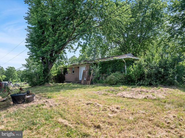 46 HARROW PL, Charles Town, WV 25414