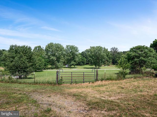 46 HARROW PL, Charles Town, WV 25414