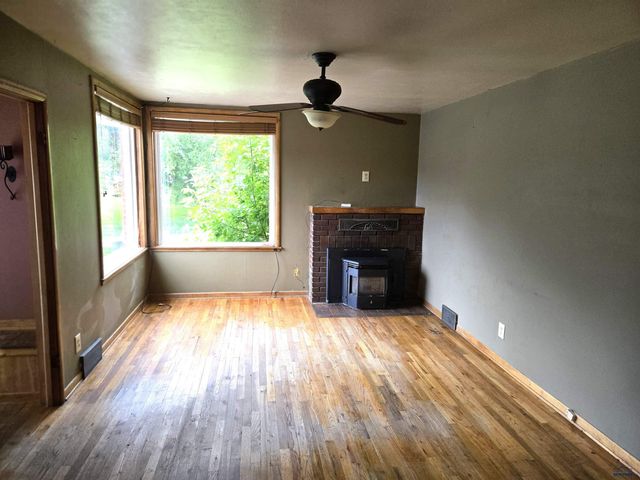 937 HARNEY, Custer, SD 57730