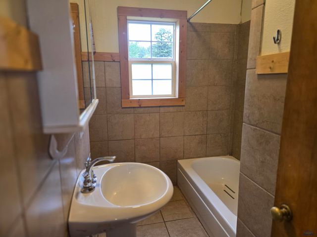 937 HARNEY, Custer, SD 57730