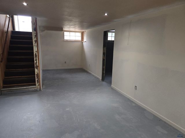 937 HARNEY, Custer, SD 57730