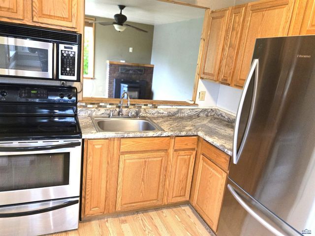 937 HARNEY, Custer, SD 57730