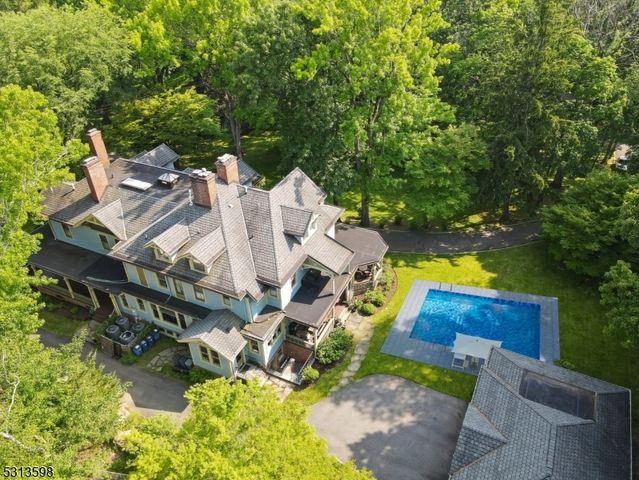 40 Highland Ave, Millburn Twp., NJ 07078