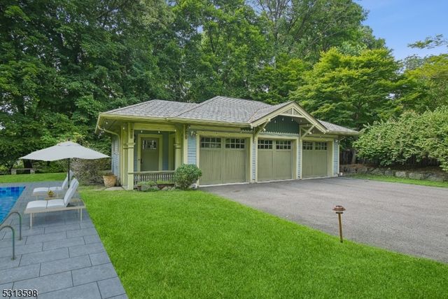 40 Highland Ave, Millburn Twp., NJ 07078