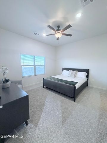 212 FARNBOROUGH Street, El Paso, TX 79928