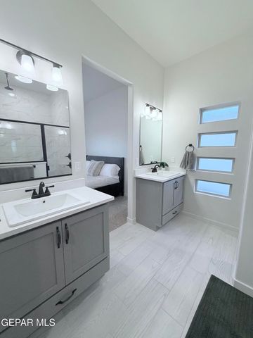 212 FARNBOROUGH Street, El Paso, TX 79928