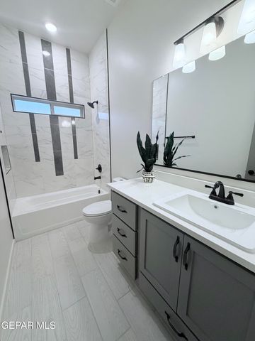 212 FARNBOROUGH Street, El Paso, TX 79928