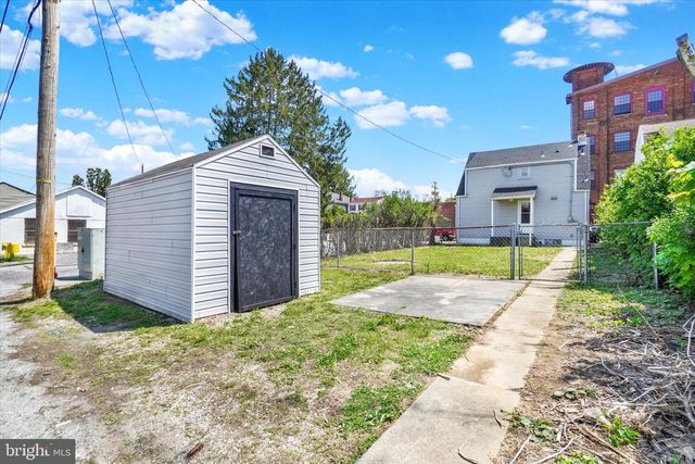 1229 W POPLAR ST, York, PA 17404