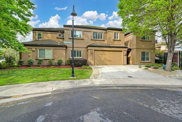 7688 Marina Cove Dr, Sacramento, CA 95831