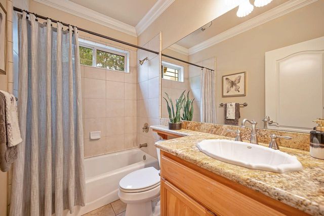 7688 Marina Cove Dr, Sacramento, CA 95831