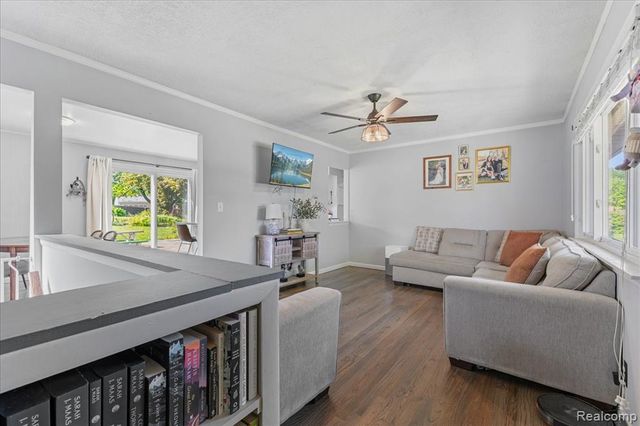 154 Nichols Drive, Saline, MI 48176