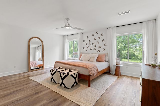 543 Laketower Drive 140, Lexington, KY 40502