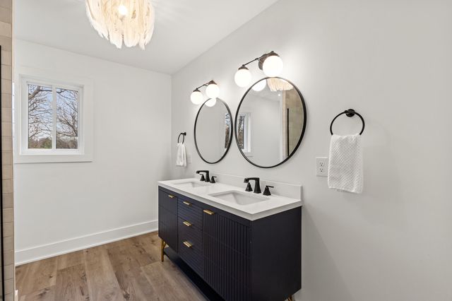 543 Laketower Drive 140, Lexington, KY 40502