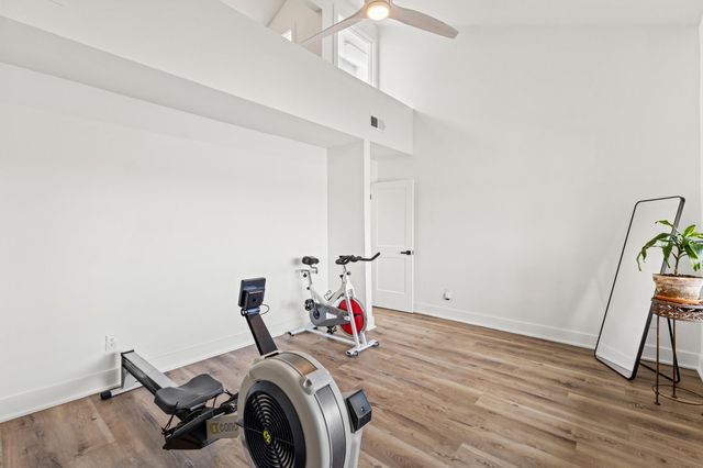 543 Laketower Drive 140, Lexington, KY 40502