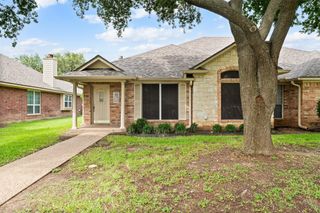 517 Old Mill Creek Drive, Waco, TX 76712