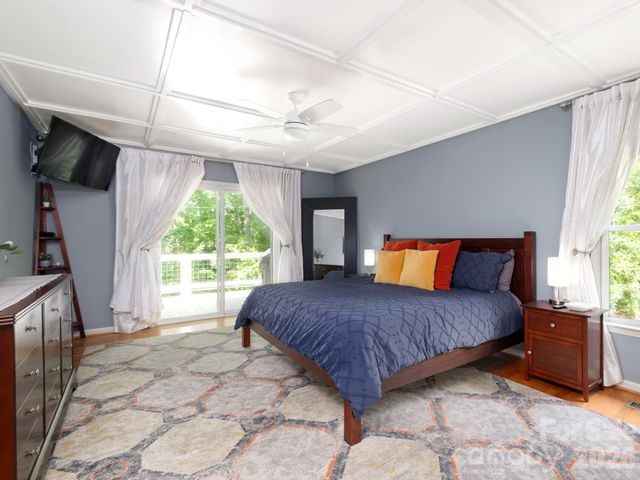 30 Cherokee Trail, Fletcher, NC 28732