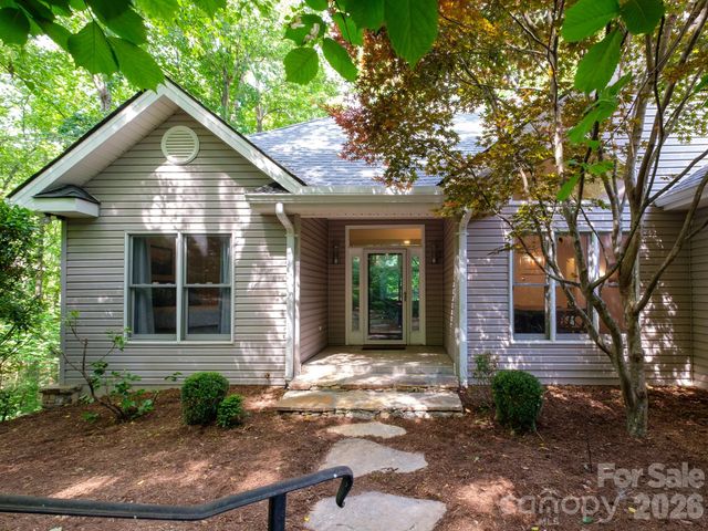 30 Cherokee Trail, Fletcher, NC 28732