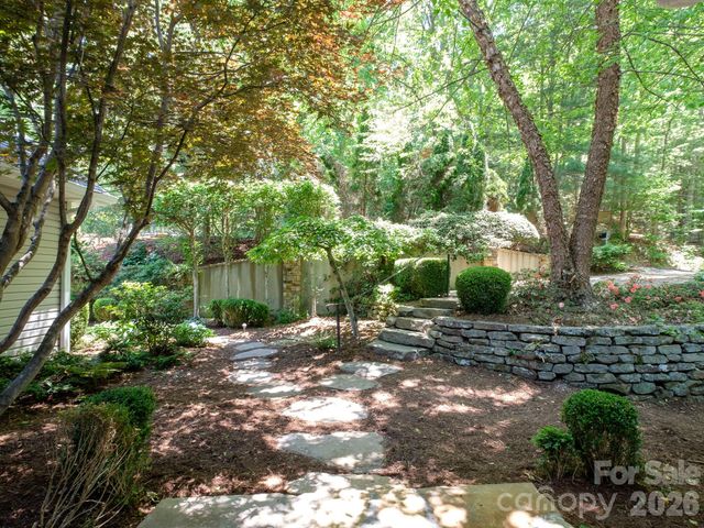 30 Cherokee Trail, Fletcher, NC 28732