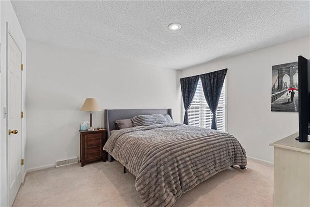 11332 KING Street, Overland Park, KS 66210