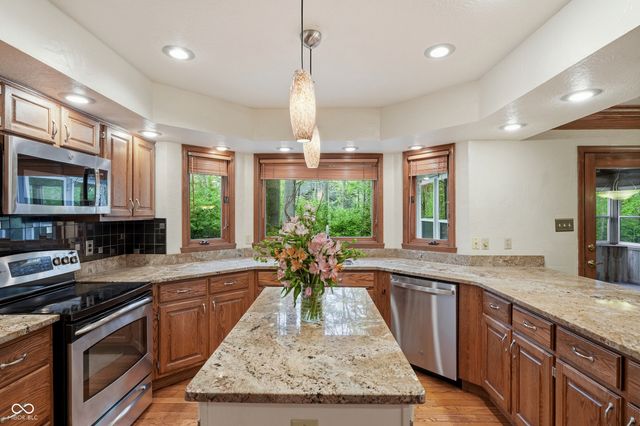1007 Larkspur Circle, Carmel, IN 46033