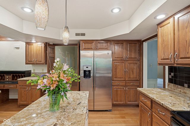 1007 Larkspur Circle, Carmel, IN 46033