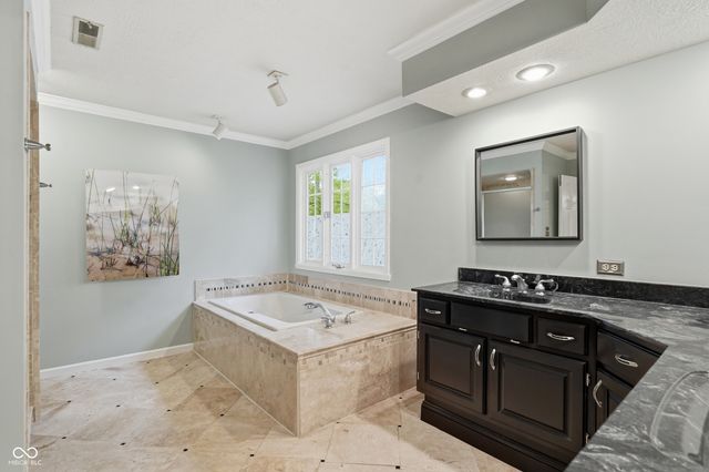 1007 Larkspur Circle, Carmel, IN 46033