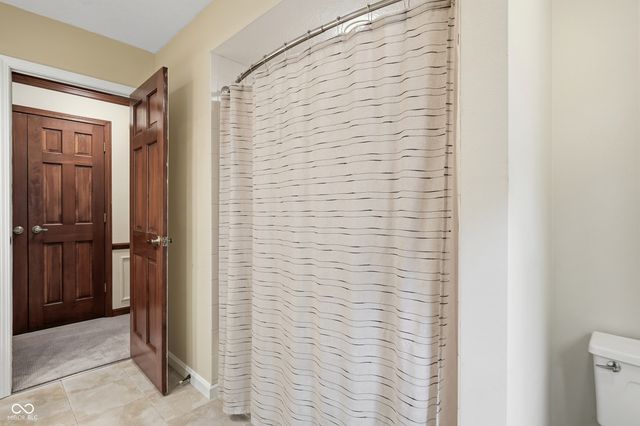 1007 Larkspur Circle, Carmel, IN 46033