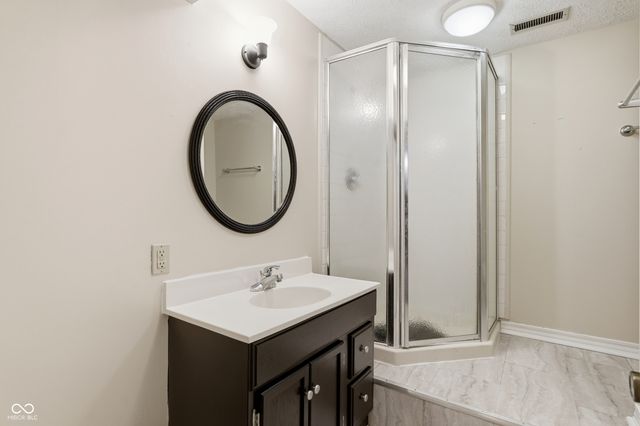 1007 Larkspur Circle, Carmel, IN 46033